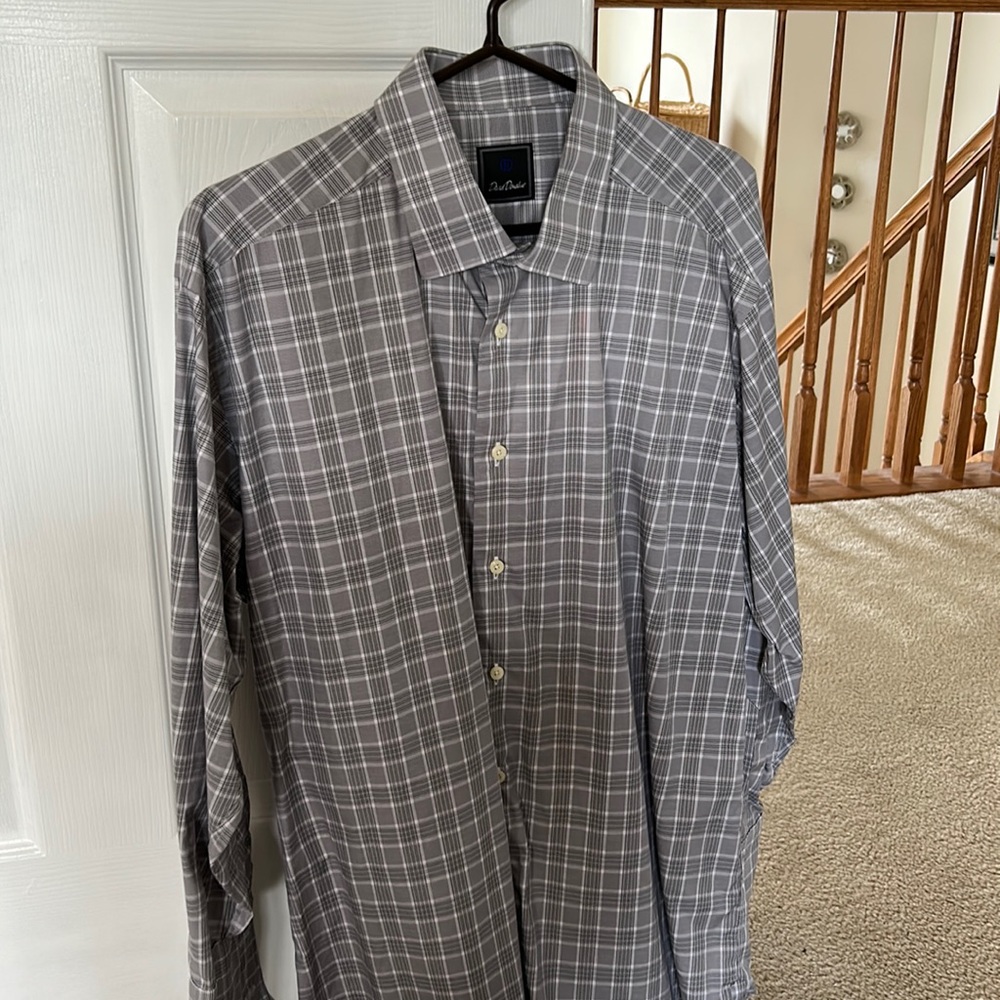 David Donahue Men’s dress shirt, Gray with white stripes an in mint condition